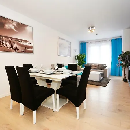 Apartament Laguna Polanki Park - Basen Kryty Apartamento